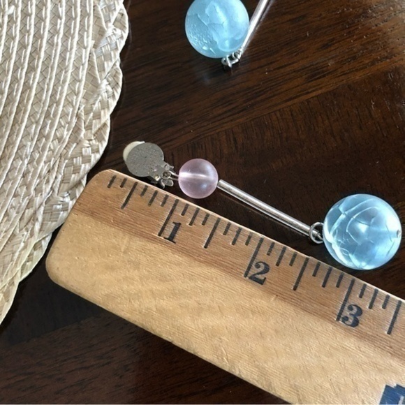 Vintage Clip On Earrings - Picture 4 of 4